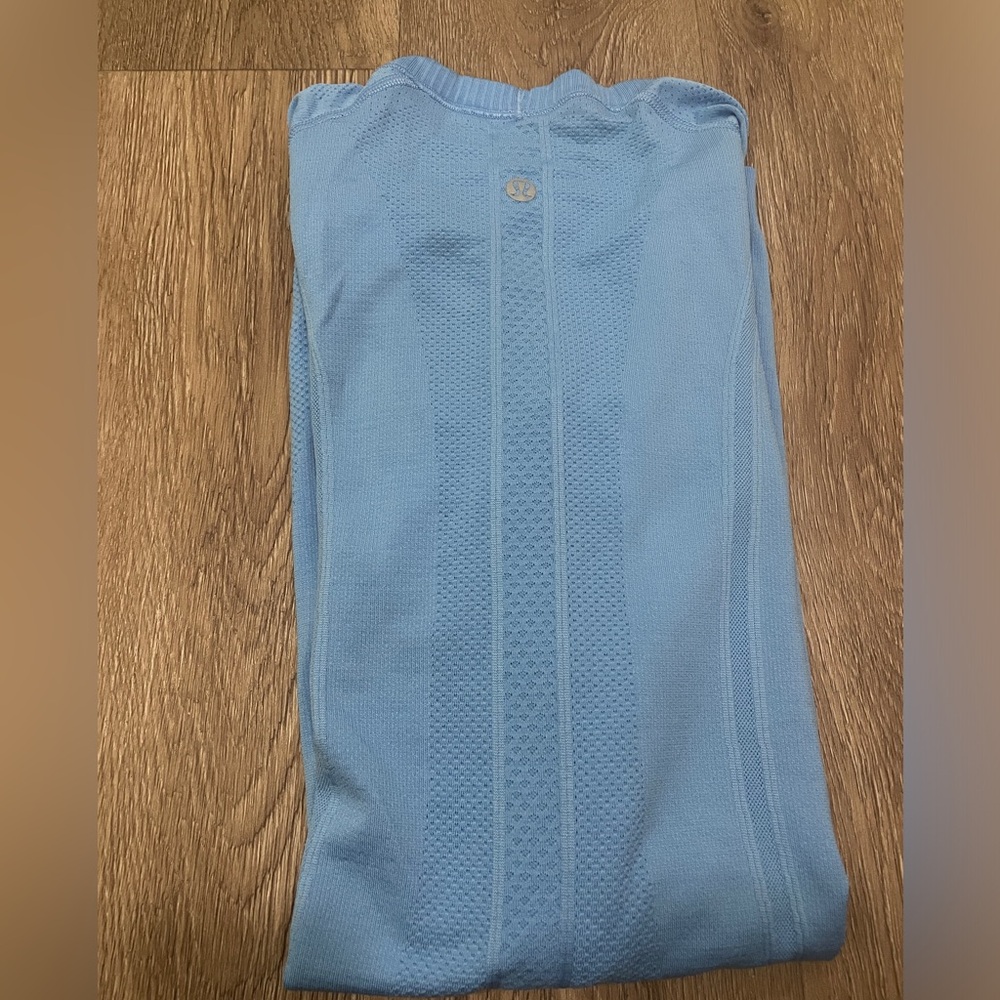 Lululemon run swiftly top